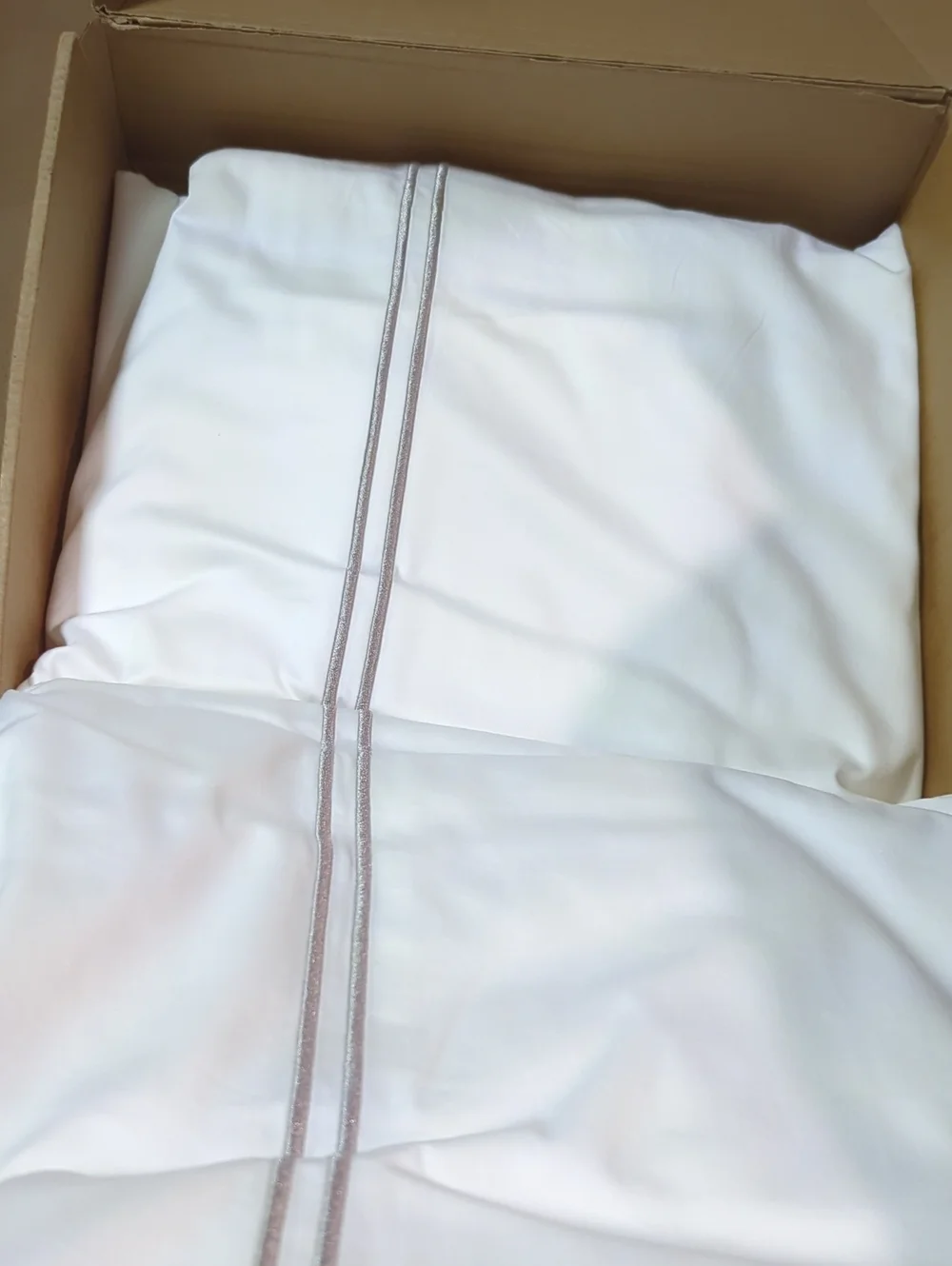 100% Cotton Duvet Cover Set Soft Comfortable with Embroidery Design 3 Pcs Sateen